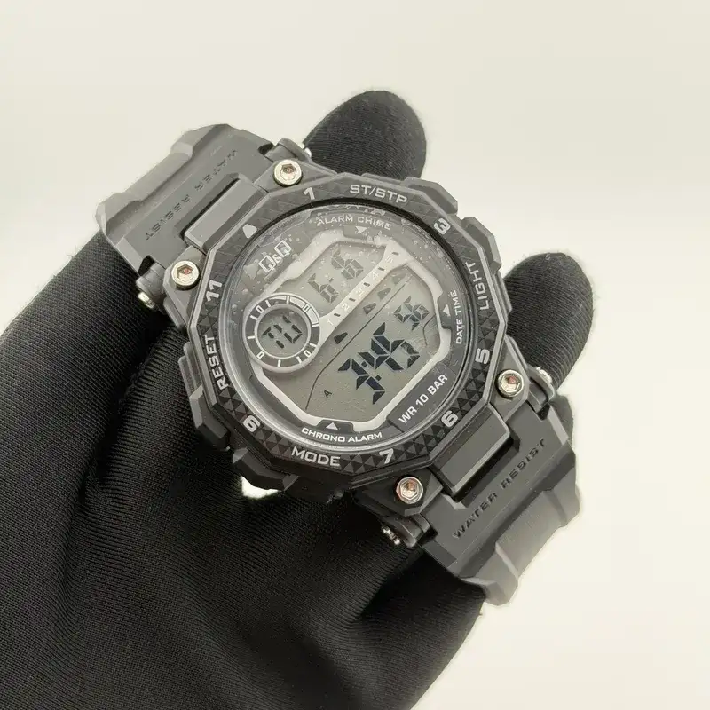 ساعت کیو اند کیو مدل G28A-001VY